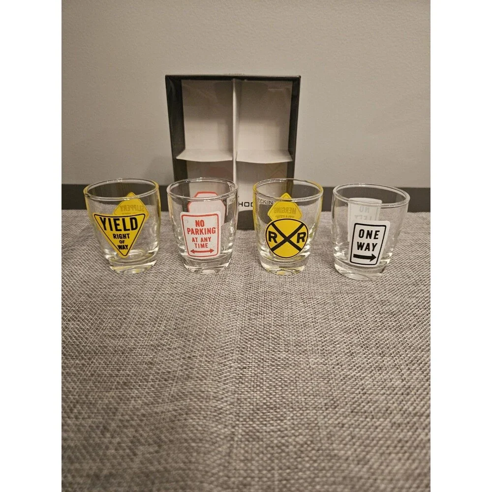 Anchor Hocking Vintage Traffic Road Street Signs 4 Shot Glasses Set in Box